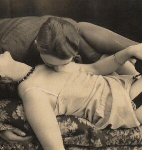 Deseo_reina_érotica_prostituta_vintage